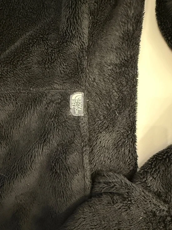 The North Face Black Plush Half-Zip Fleece Pullover - Picture 2 of 8